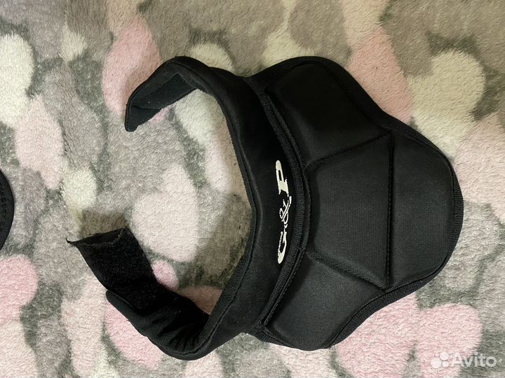 Защита шеи хоккейная