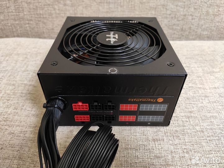 Блок питания Thermaltake Madrid 850W (80+ Gold)