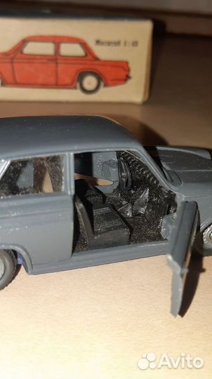 Модель автомобиля ford 1:43