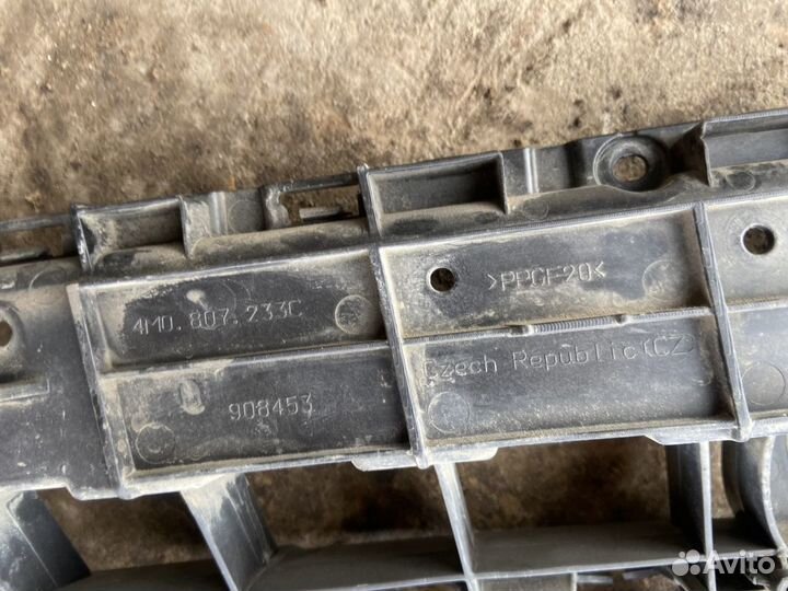 Решетка радиатора Audi Q7 2