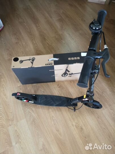 Самокат Roces 200 Black