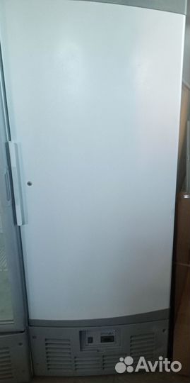 Холодильник бу универсальный