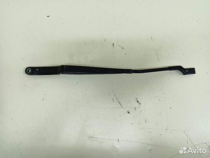 Поводок стеклоочистителя передний левый Opel Astra