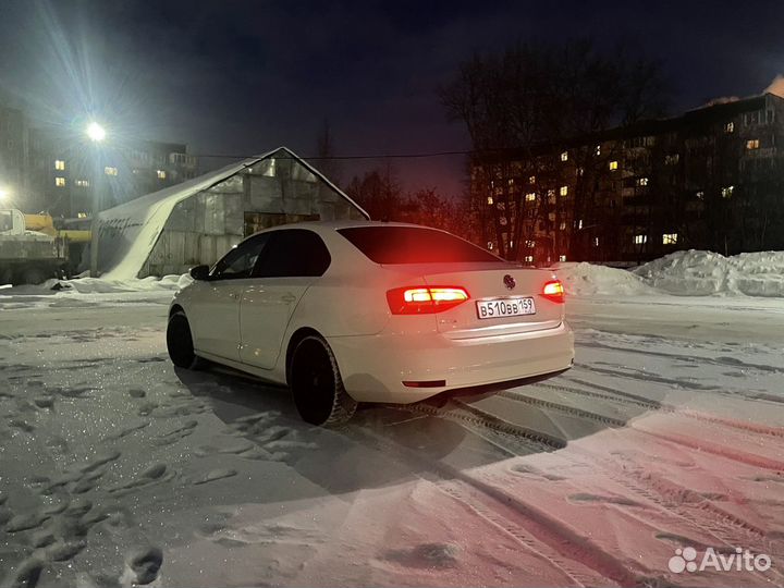 Инструктор по вождению МКПП