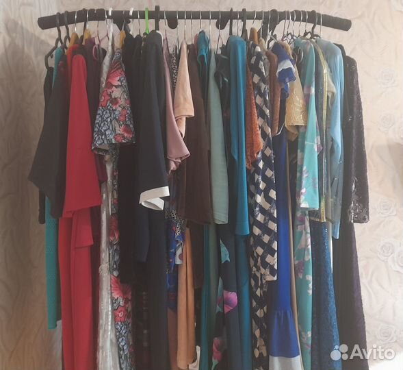 Платья разные