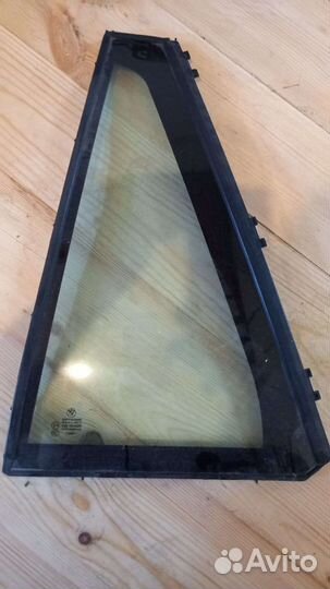 Форточка задней левой двери BMW X3