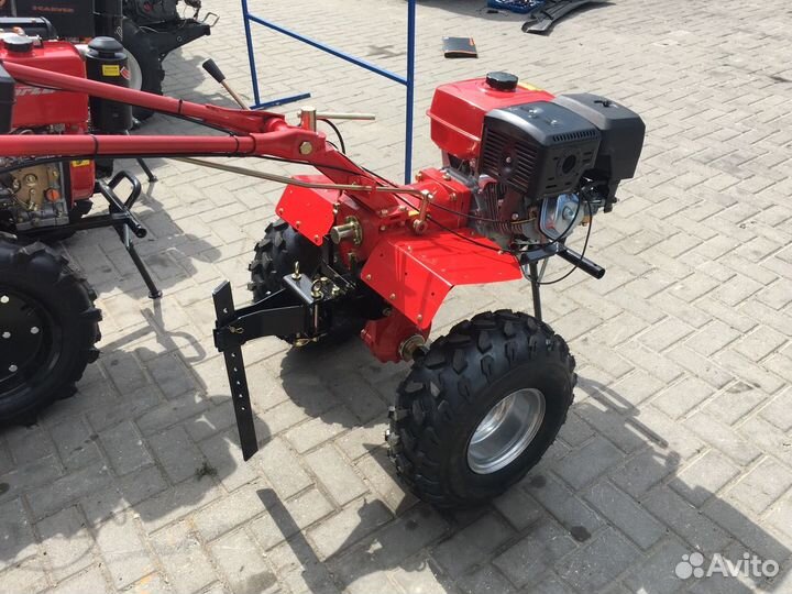Мотоблок Forza 13 л.с. широкие колеса с фрезами