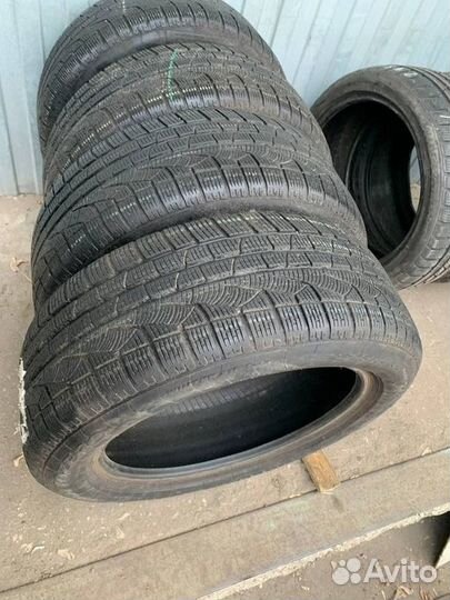 Pirelli Winter Sottozero 210 245/50 R18 100H
