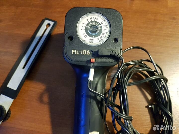 Фотовспышка FIL-106