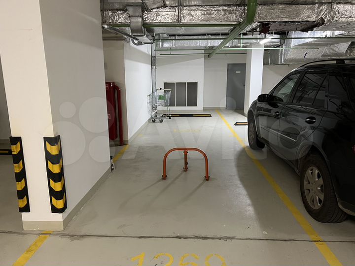 Машиноместо, 13 м²