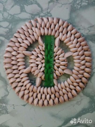 Подставка под горячее из ракушек (большая)