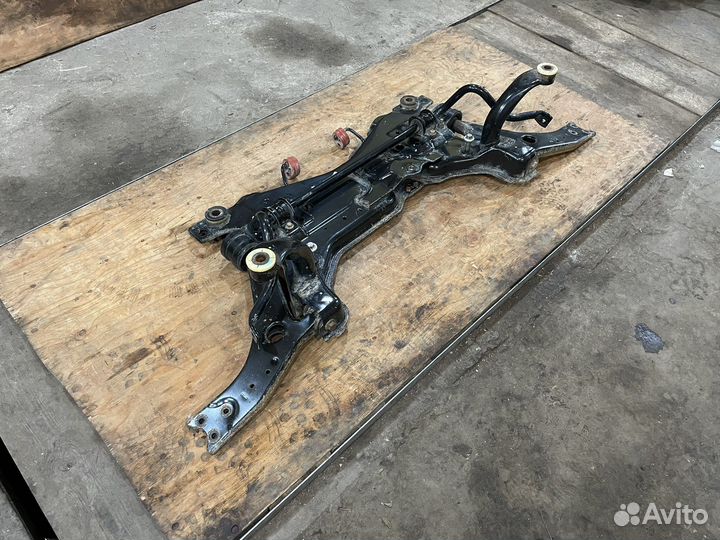 Подрамник передний в сборе Focus 2 рестайлинг 1.8