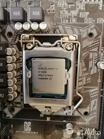 Материнская плата с процессором на 1151 соккет