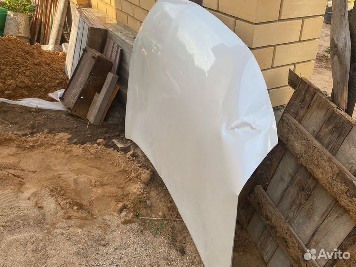 Капот на mitsubishi outlander 3