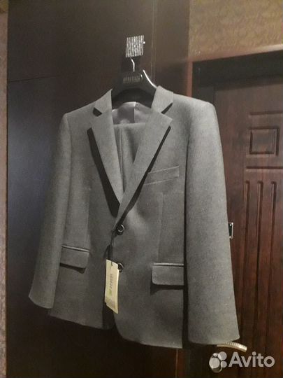 Костюм новый