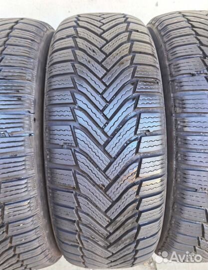 Michelin Alpin 6 205/55 R17 95V