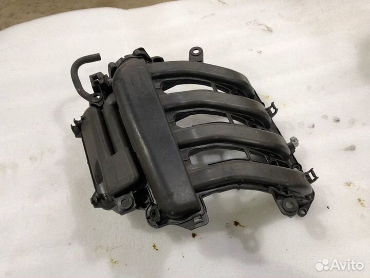 Коллектор впускной Renault Megane Scenic Laguna