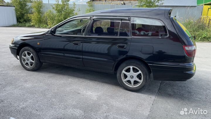 Toyota Caldina, 1994
