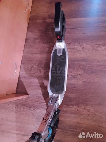 Самокат взрослый с большими колесами