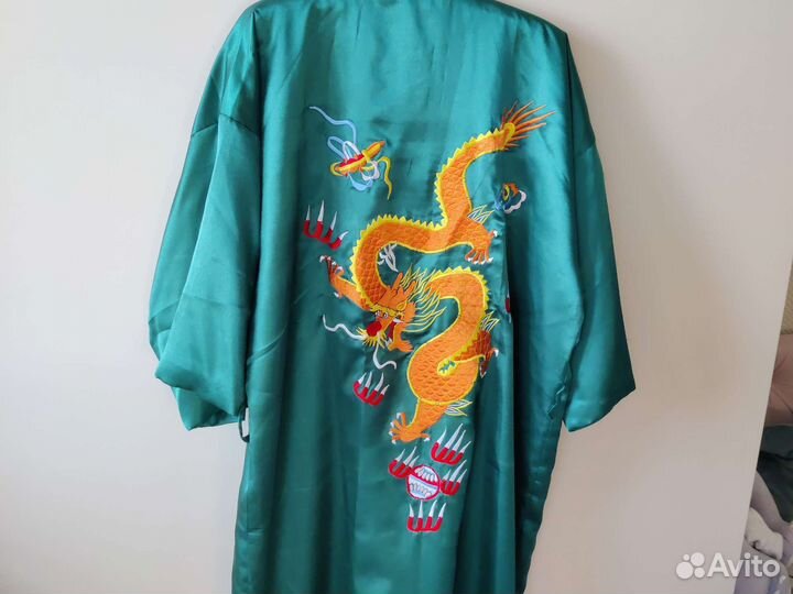 Шелковый китайский халат с драконом 48 L