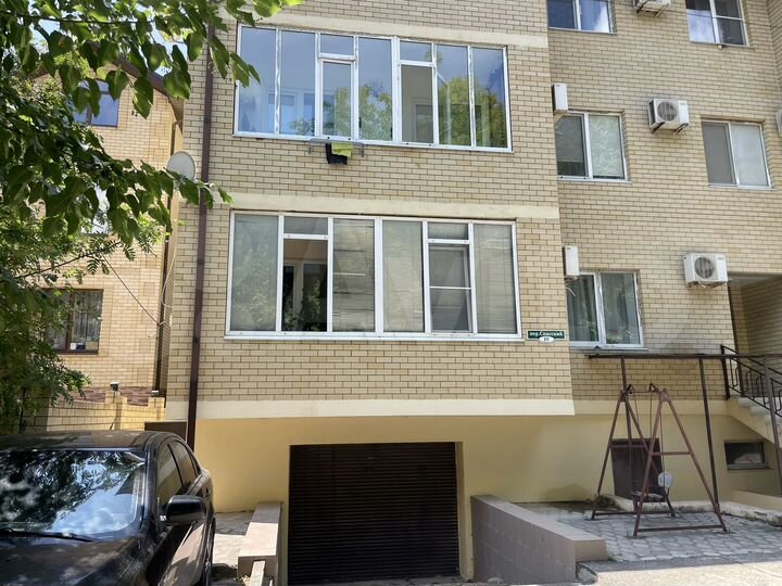 2-к. квартира, 55,5 м², 1/3 эт.