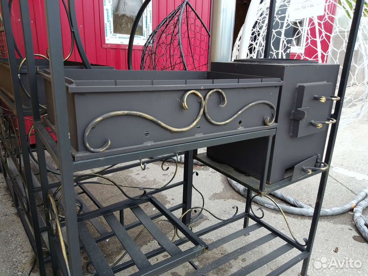 Кованые мангалы с крышей