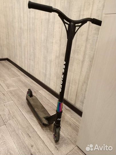 Трюковой самокат