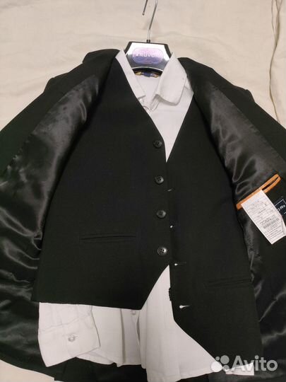 Костюм школьный 128 р-р на мальчика