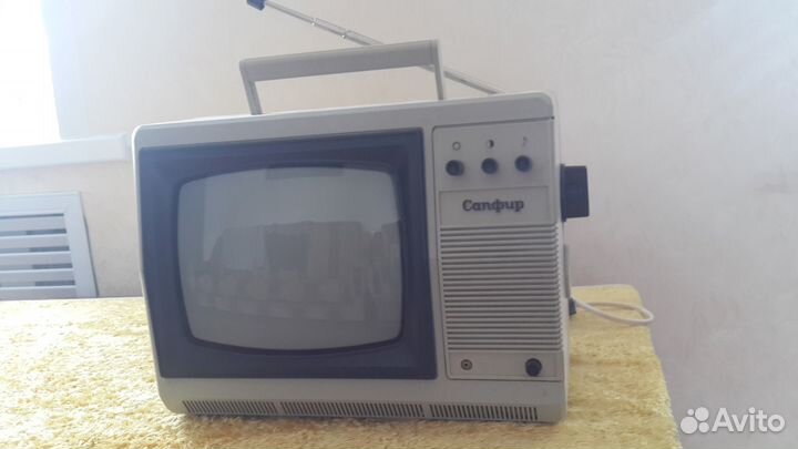 Телевизор 