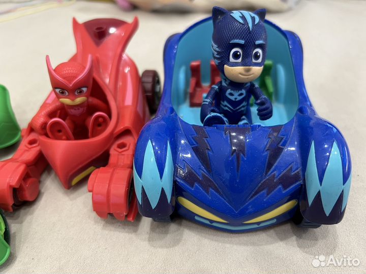 Игрушки герои в масках