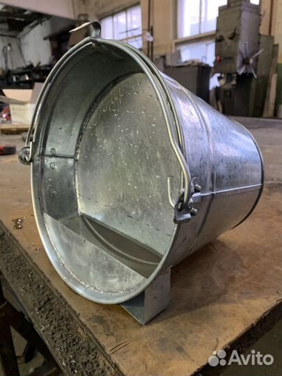 Поилка для кур