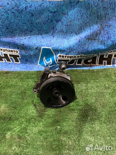 Насос гидроусилителя руля Mercedes-Benz Ml W163