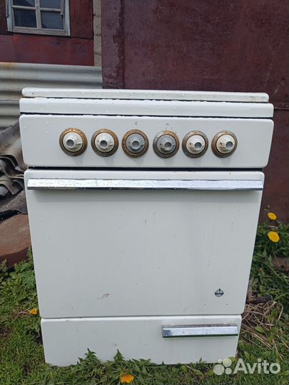 Продам газовую плиту бу