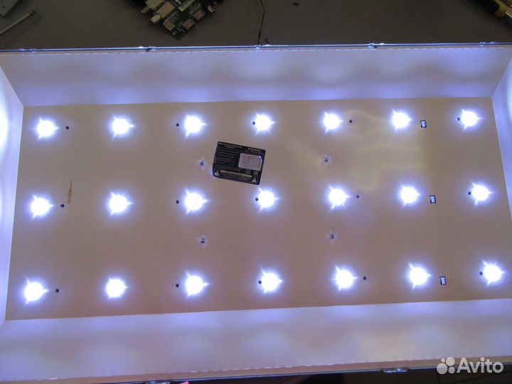 Детали телевизора shivaki STV-32LED14