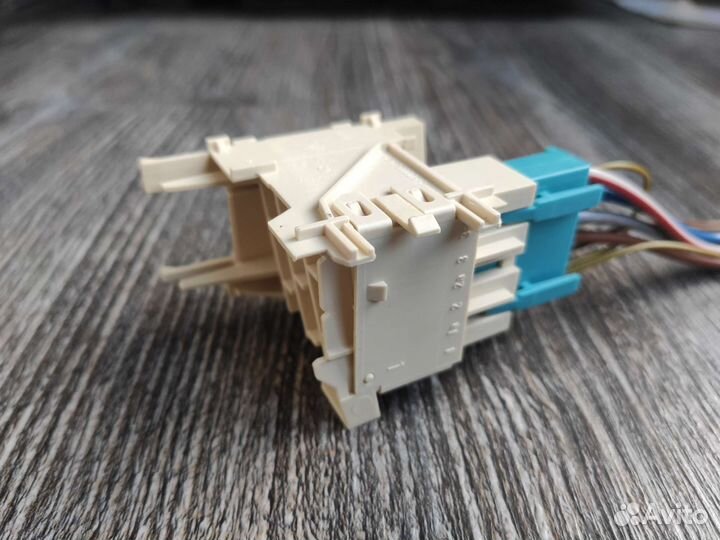 Кнопка включения посудомоечной Bosch Siemens Neff