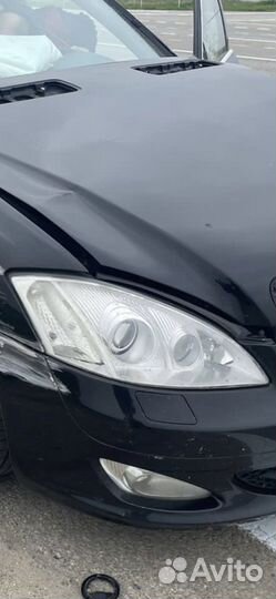 Фара правая mercedes w221