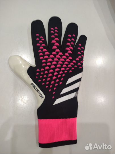 Вратарские перчатки adidas Predator Pro promo