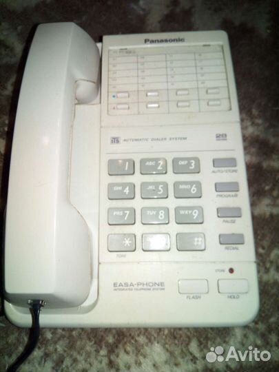 Проводной кнопочный телефон