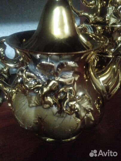 Чайный сервиз.Золотистый новый