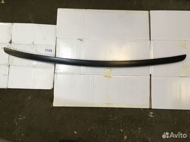 Задний спойлер LADA Granta