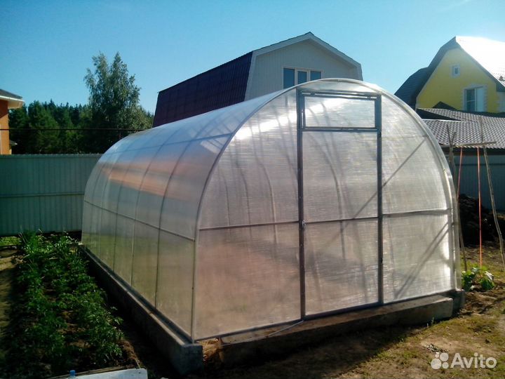 Теплица арочная