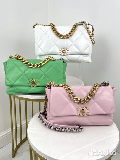 Сумка Chanel 19 на цепочке, зелёная