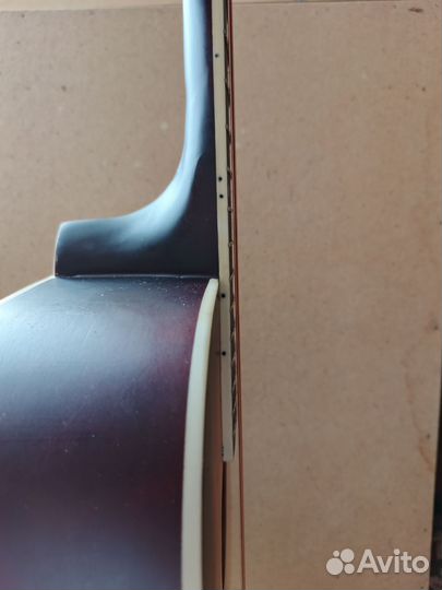 Акустическая гитара