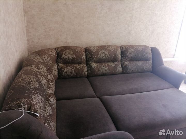 Угловой диван бу