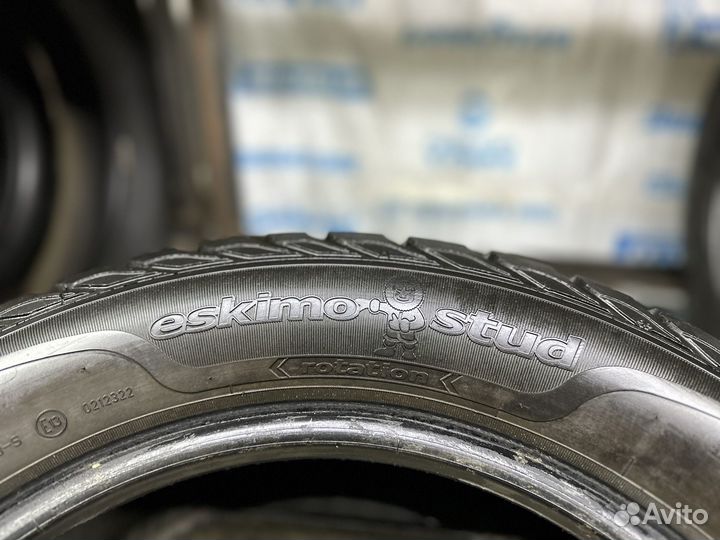 Sava Eskimo Stud 215/55 R16 97T