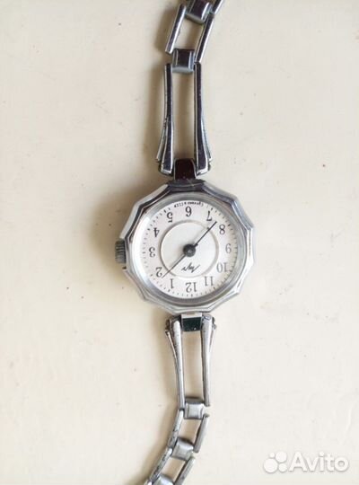 Часики Женские наручные (Луч)