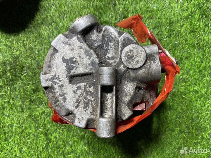 Компрессор кондиционера Mercedes W210