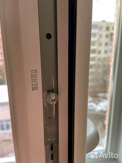 Ремонт пластиковых окон, замена стеклопакетов