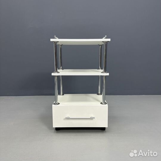 Косметологическая тележка с ящиком