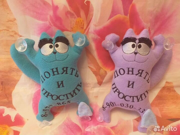 Кот в машину